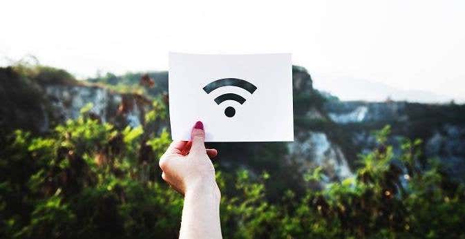 10 Ways To Boost a Weak WiFi Signal image 1