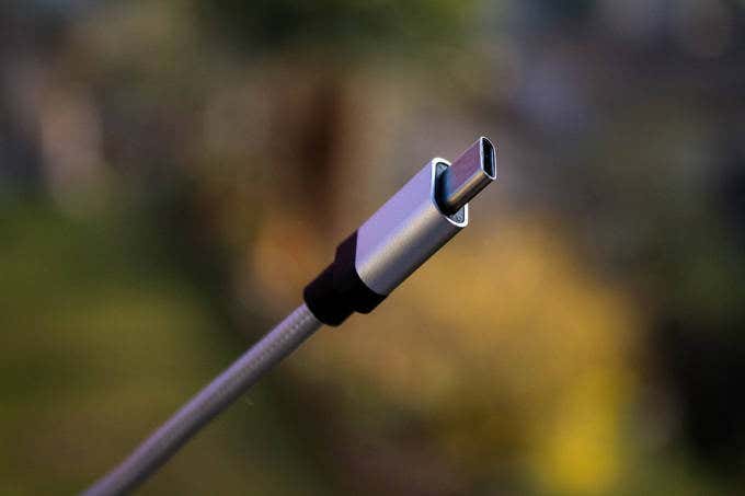 Why Most New Phones are Ditching the Headphone Jack image 3
