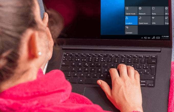 how to open action center in windows 10