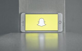 Snapchat Stuck on Loading Screen? 10 Fixes to Try