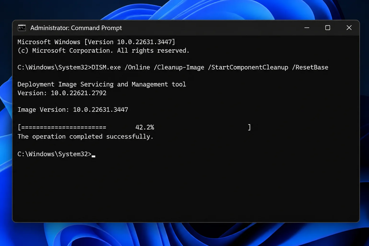Previous capture showed the plain DISM /Online /Cleanup-Image /StartComponentCleanup command (duplicating a different step