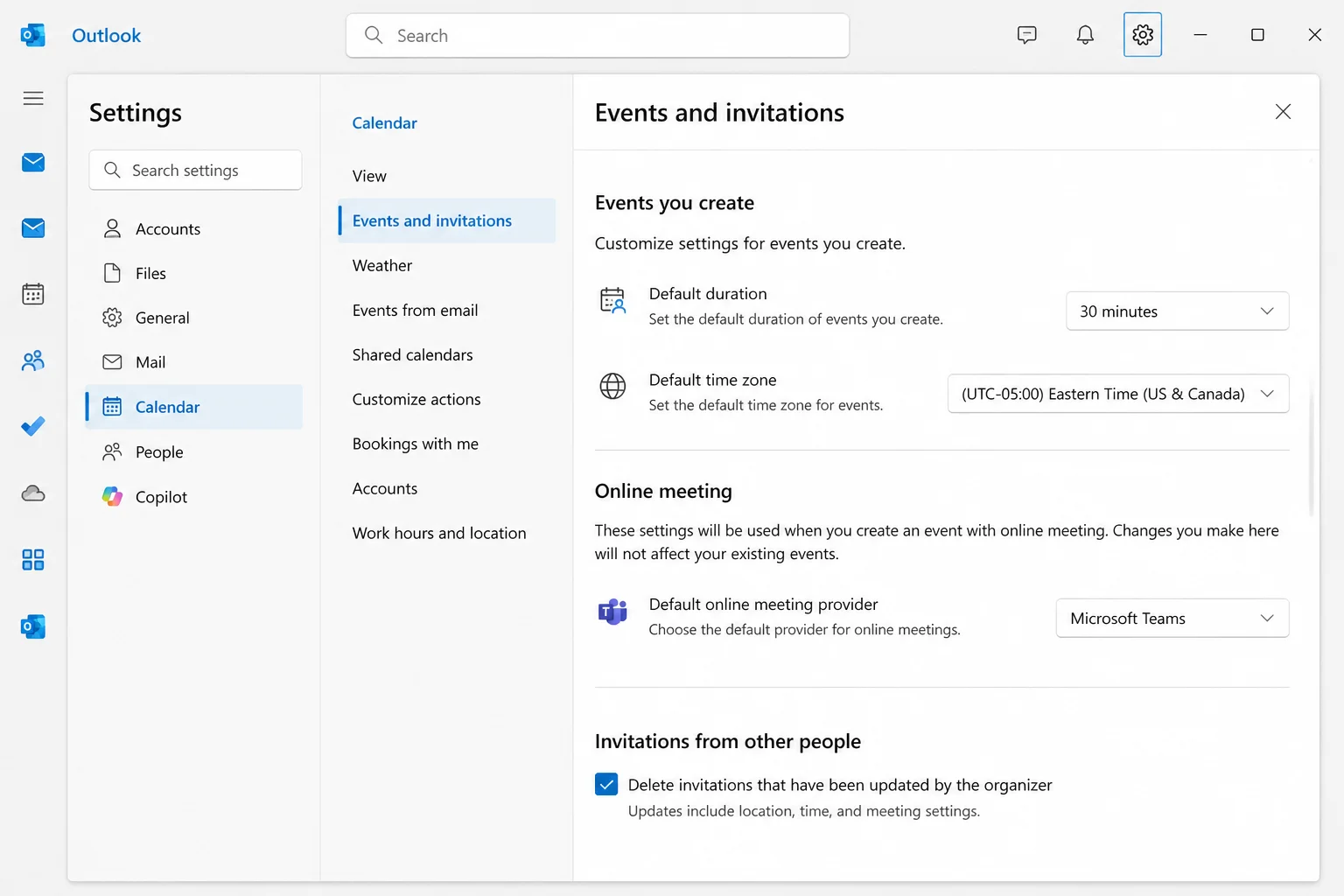 New Outlook Settings panel open to Calendar &gt