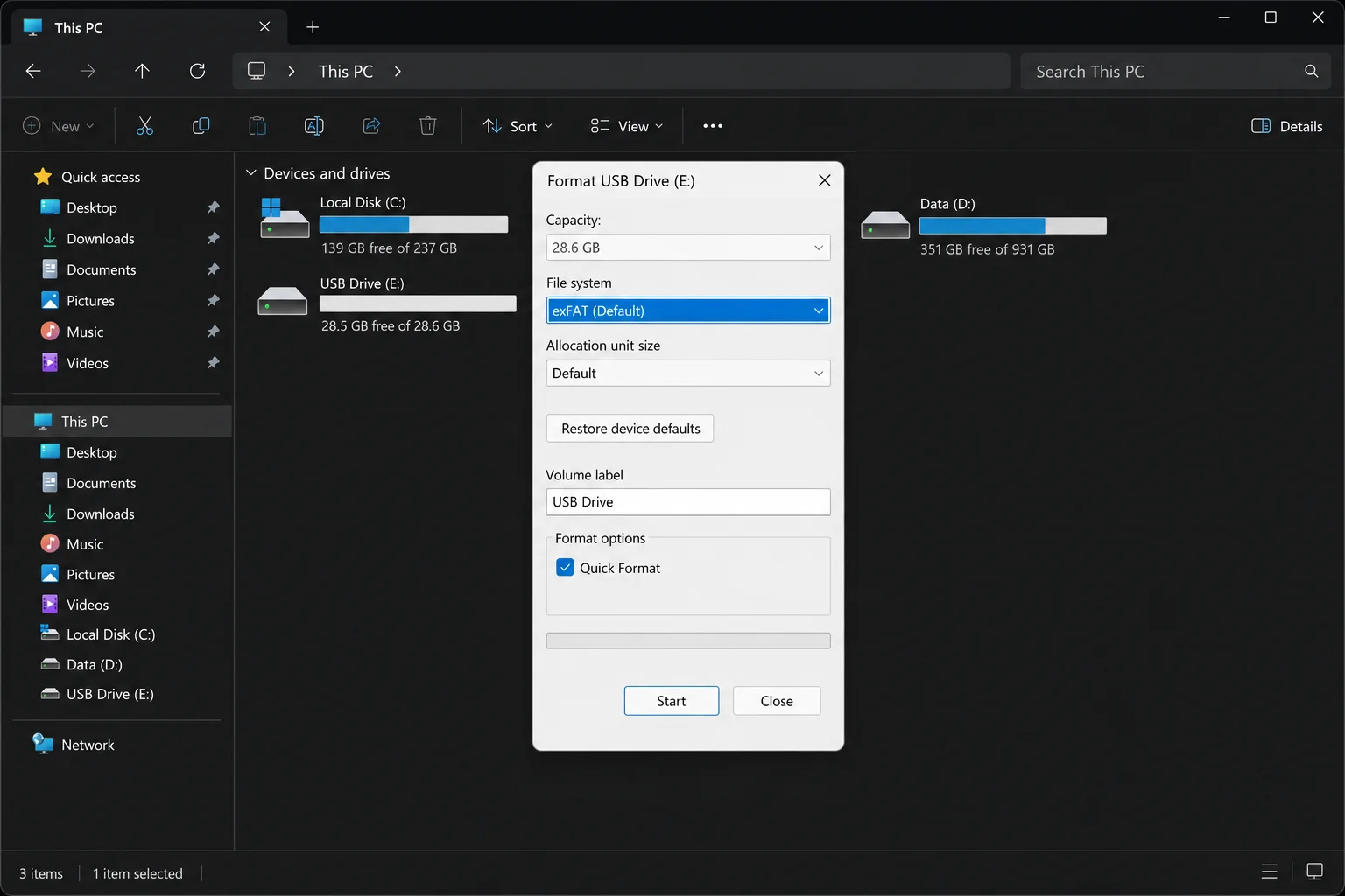 Windows 11 Format dialog for a USB drive with file system dropdown showing exFAT selected and Quick Format checkbox visible