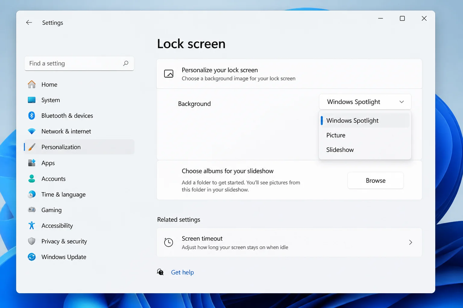 Lock screen personalization dropdown expanded showing Windows spotlight, Picture, and Slideshow options