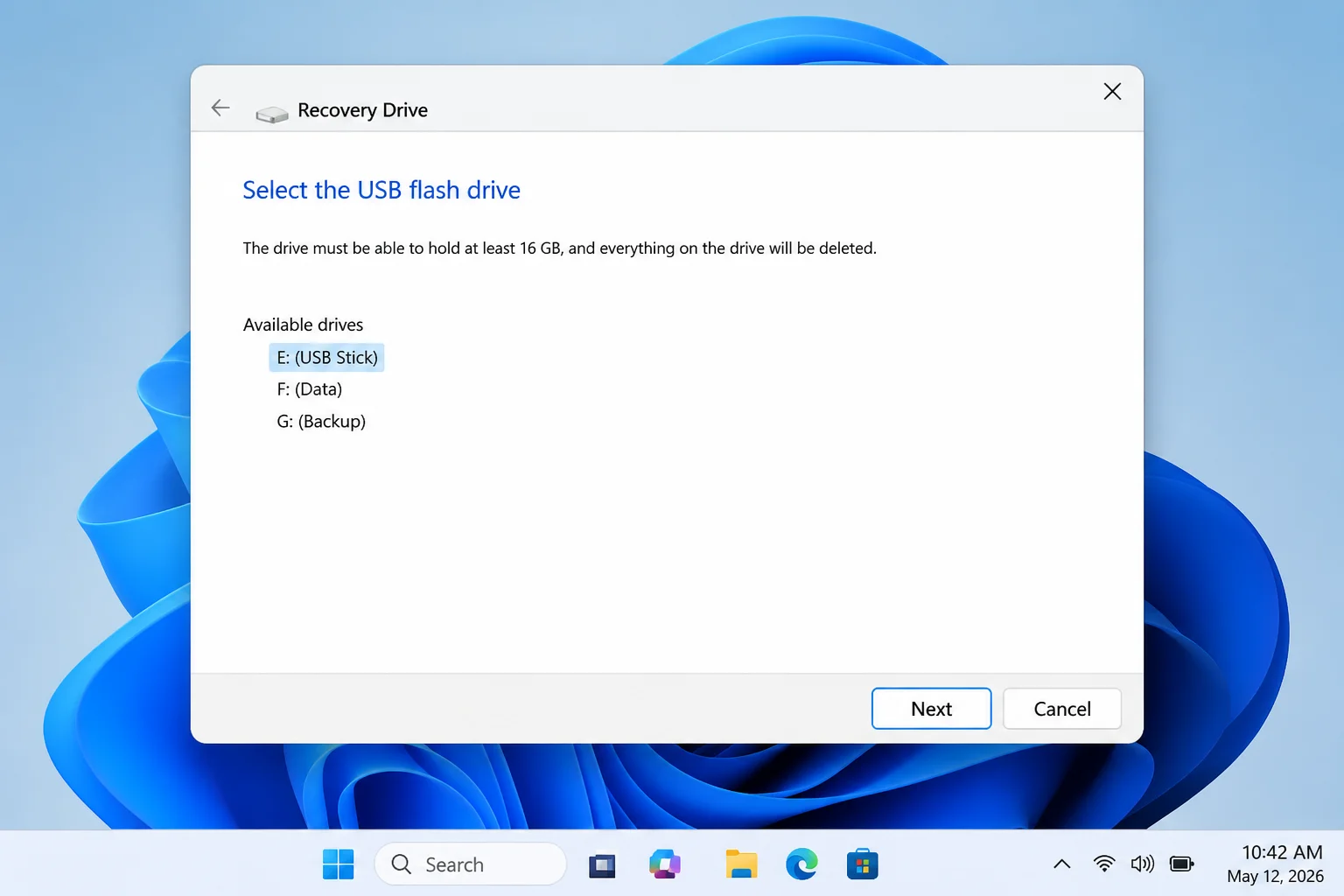 Windows 11 Start search with Recovery Drive selected